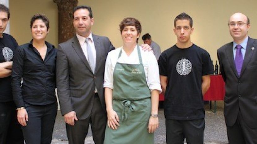 Macarena de Castro, un patio con Jardín